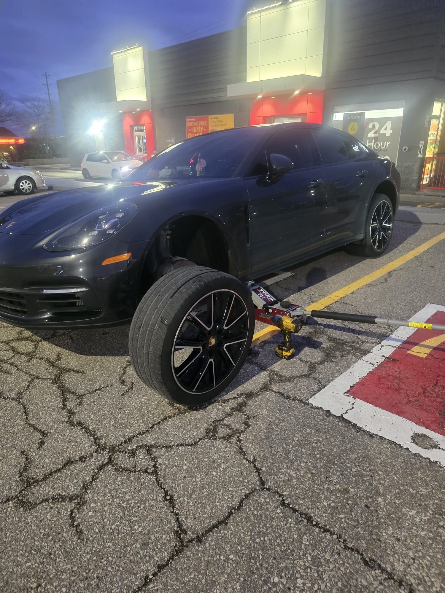 Mobile Tire Repair for Luxury Cars in Toronto